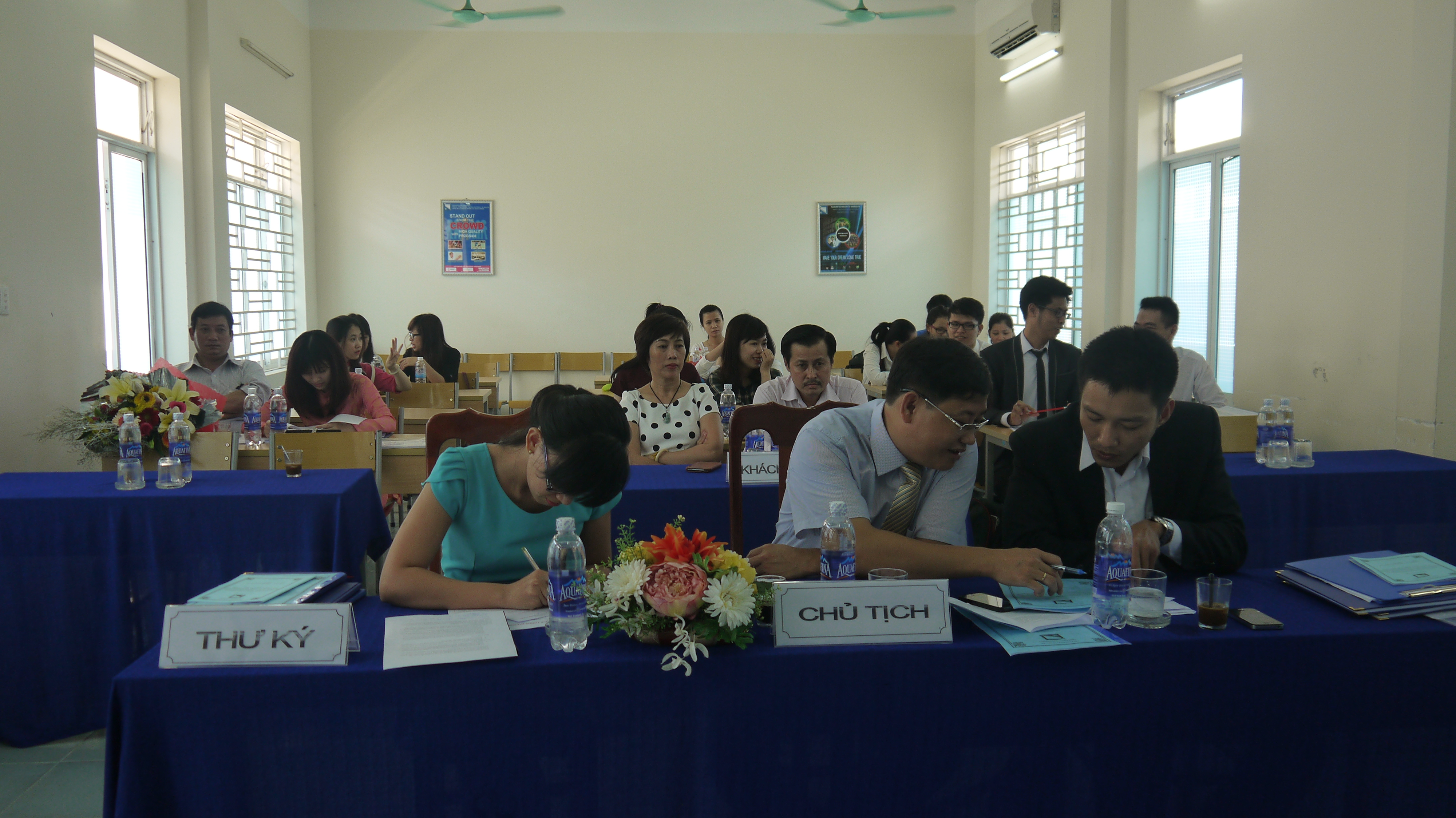 Description: C:\Users\User\Desktop\NCKH 2015\bao ve khoa luan\P1190836.JPG